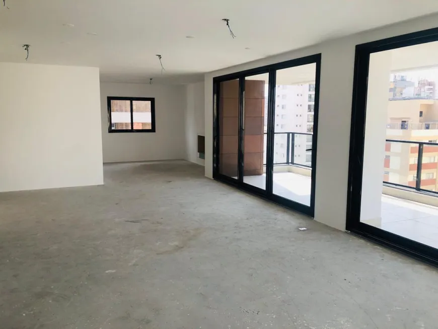 Foto 1 de Apartamento com 4 Quartos à venda, 250m² em Indianópolis, São Paulo