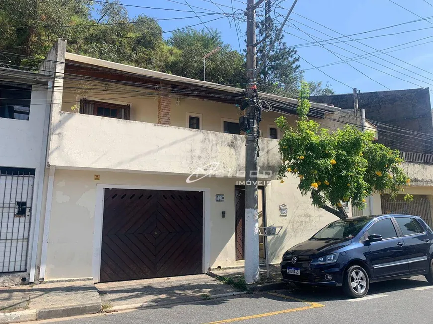 Foto 1 de Casa com 2 Quartos à venda, 130m² em Centro, Guararema