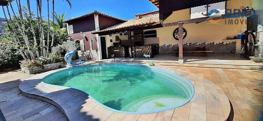 Foto 1 de Casa de Condomínio com 5 Quartos à venda, 280m² em Itaipu, Niterói