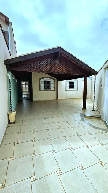 Foto 1 de Casa com 3 Quartos à venda, 110m² em Nova Pouso Alegre, Pouso Alegre