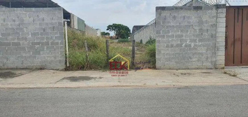 Foto 1 de Lote/Terreno à venda, 600m² em Cecap, Taubaté