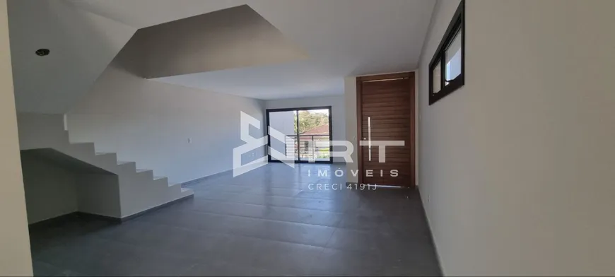 Foto 1 de Sobrado com 3 Quartos à venda, 264m² em Velha, Blumenau