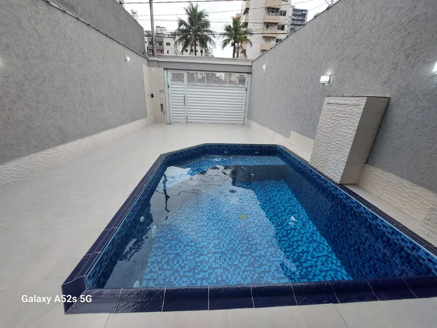 Foto 1 de Sobrado com 3 Quartos à venda, 110m² em Cidade Ocian, Praia Grande