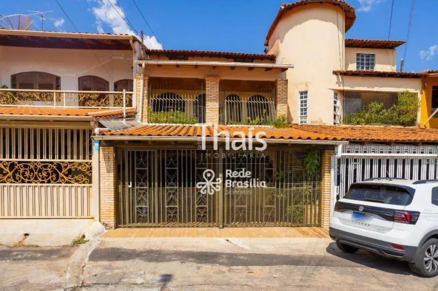 Foto 1 de Casa com 5 Quartos à venda, 300m² em Núcleo Bandeirante, Brasília