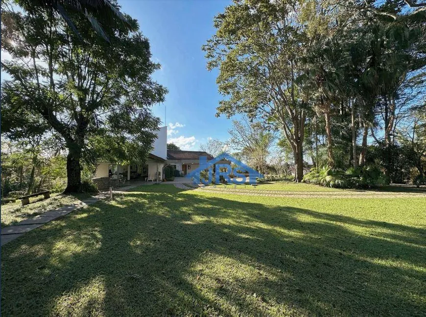 Foto 1 de Casa de Condomínio com 3 Quartos à venda, 435m² em Chácara dos Junqueiras, Carapicuíba