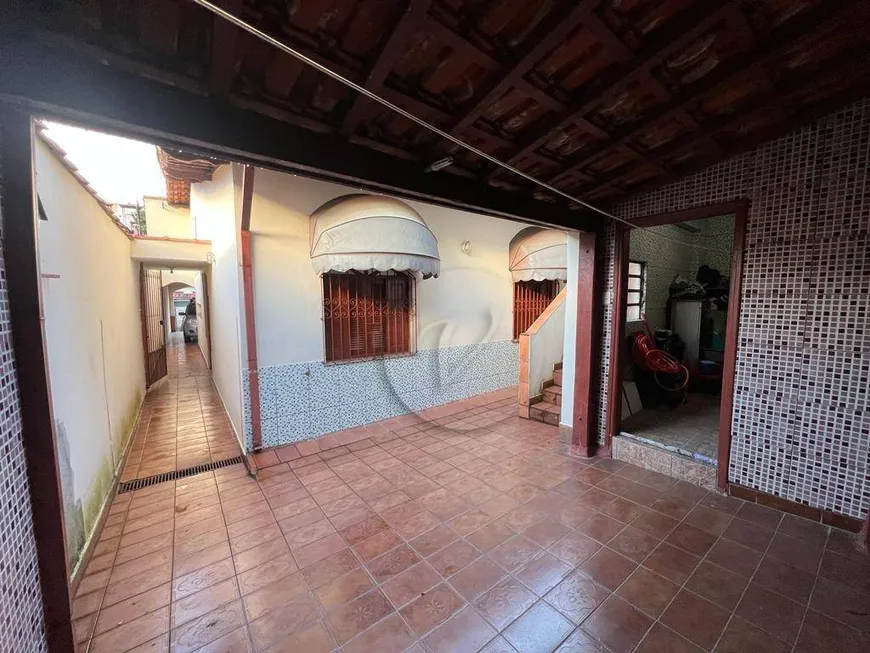 Foto 1 de Casa com 2 Quartos à venda, 142m² em Vila Guaraciaba, Santo André
