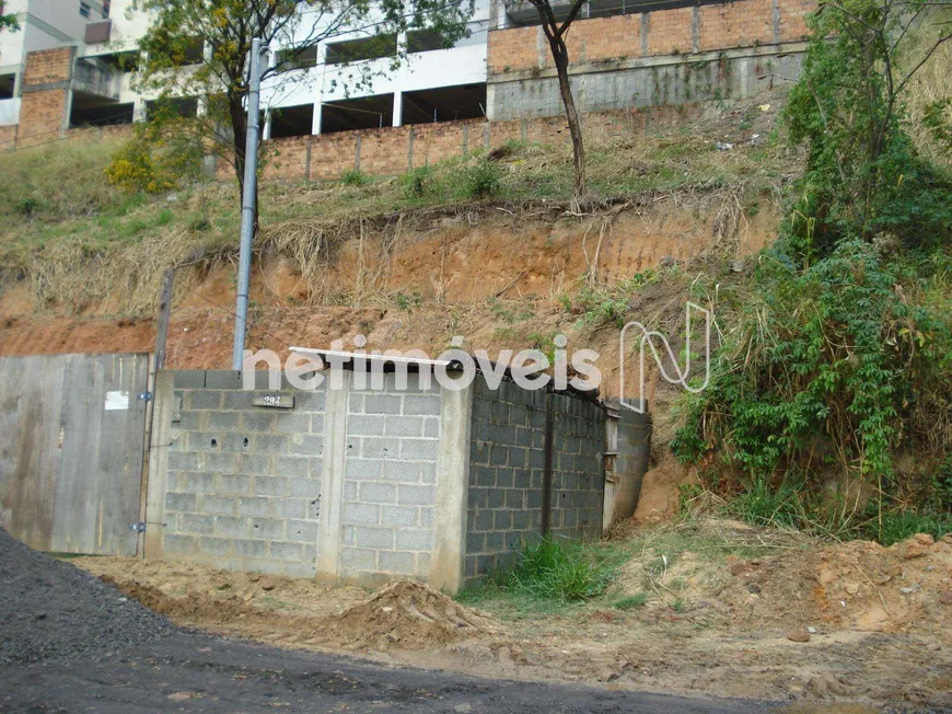 Foto 1 de Lote/Terreno à venda, 765m² em Ouro Preto, Belo Horizonte