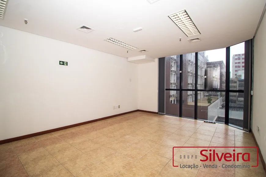 Foto 1 de Sala Comercial para venda ou aluguel, 45m² em Auxiliadora, Porto Alegre