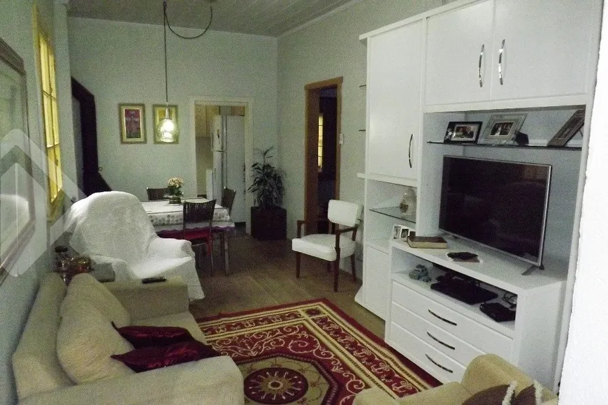 Foto 1 de Casa com 2 Quartos à venda, 160m² em Sarandi, Porto Alegre