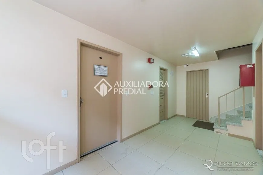 Foto 1 de Apartamento com 3 Quartos à venda, 110m² em Passo da Areia, Porto Alegre