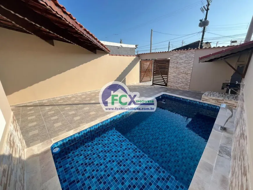 Foto 1 de Casa com 2 Quartos à venda, 92m² em Jardim Praia Grande, Mongaguá