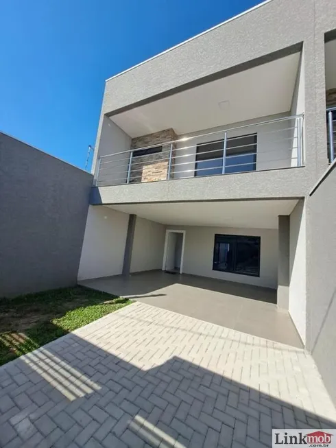 Foto 1 de Sobrado com 3 Quartos à venda, 180m² em Fazenda Velha, Araucária