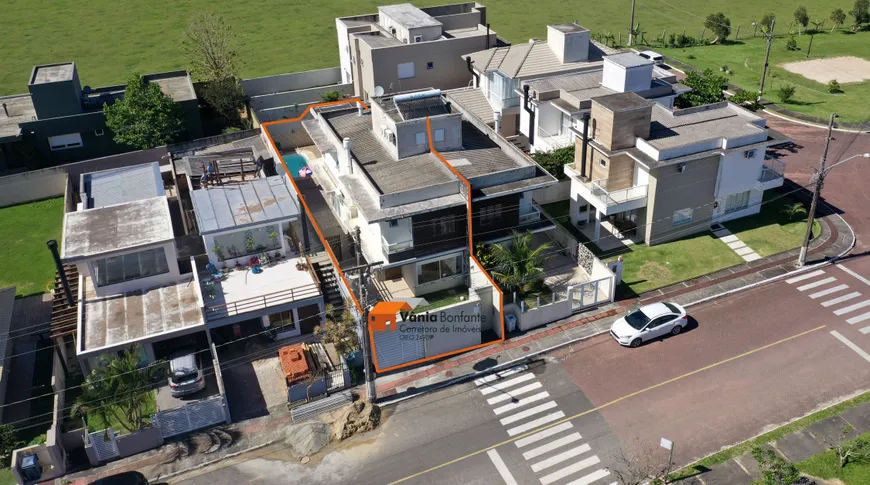 Foto 1 de Casa com 4 Quartos à venda, 160m² em São João do Rio Vermelho, Florianópolis