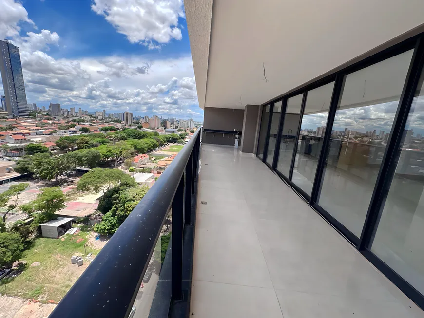 Foto 1 de Apartamento com 4 Quartos à venda, 252m² em Setor Bueno, Goiânia