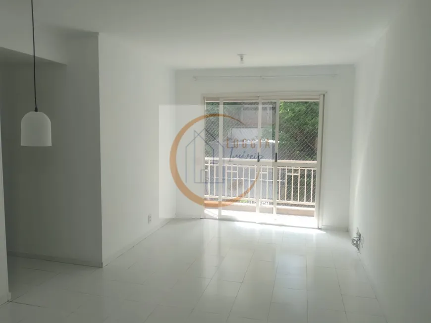 Foto 1 de Apartamento com 3 Quartos para alugar, 75m² em Super Quadra, São Paulo