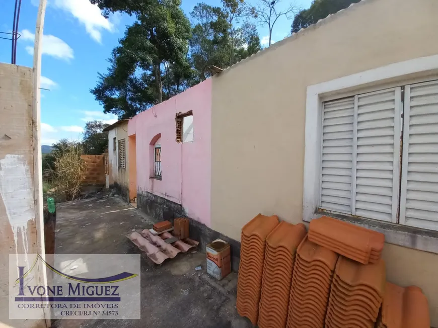 Foto 1 de Lote/Terreno à venda, 228m² em Lagoinha, Miguel Pereira