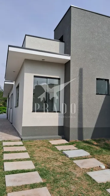 Foto 1 de Casa com 2 Quartos à venda, 65m² em VILA SANTA HELENA, Atibaia