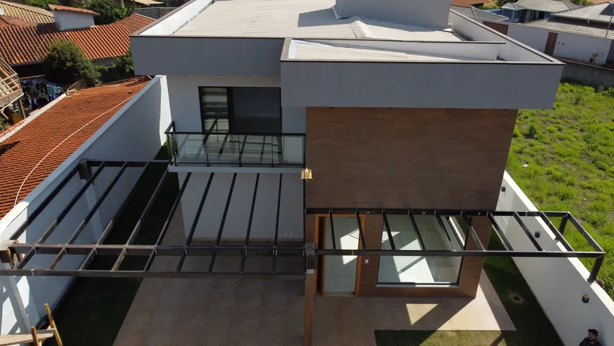 Foto 1 de Casa com 3 Quartos à venda, 360m² em Vale do Sol, Nova Lima