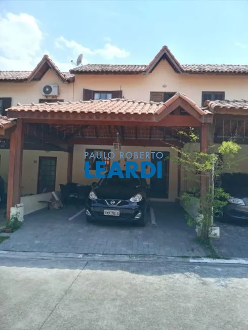 Foto 1 de Casa de Condomínio com 2 Quartos para venda ou aluguel, 75m² em Jardim Barbacena, Cotia