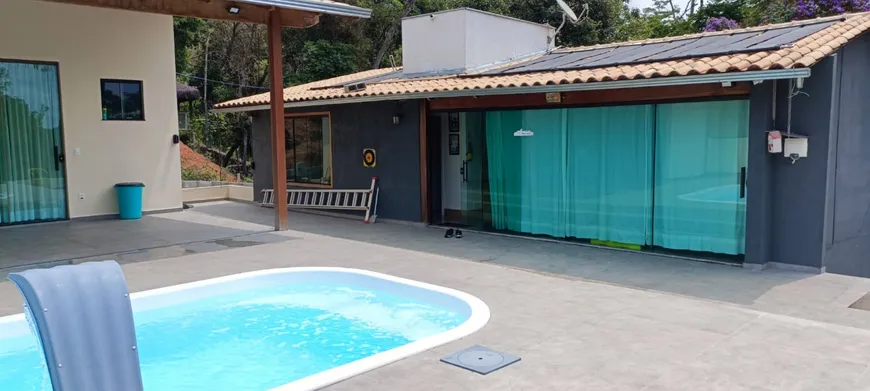 Foto 1 de Casa com 2 Quartos à venda, 110m² em Praia, Itabirito
