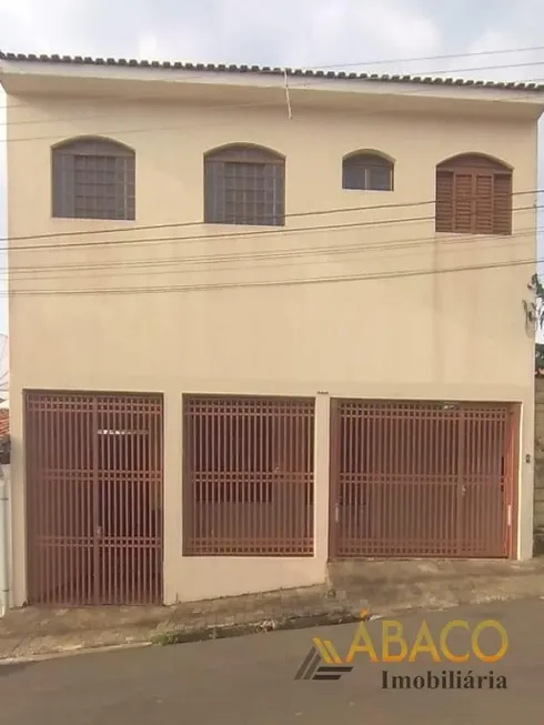 Foto 1 de Sobrado com 4 Quartos para alugar, 300m² em Jardim Brasil, São Carlos