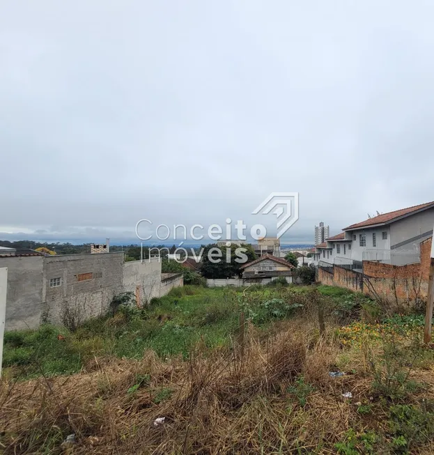 Foto 1 de Lote/Terreno à venda, 567m² em Uvaranas, Ponta Grossa