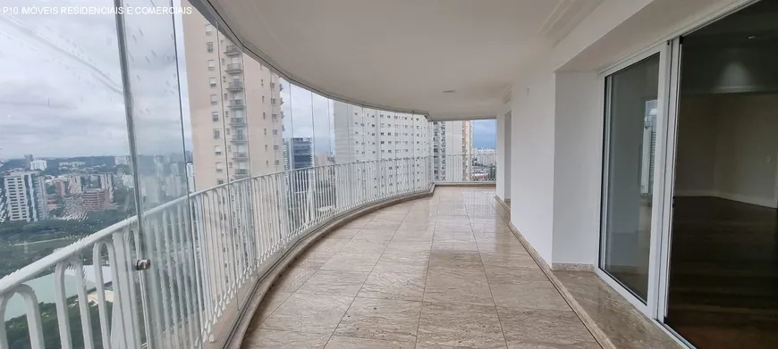 Foto 1 de Apartamento com 4 Quartos à venda, 425m² em Panamby, São Paulo