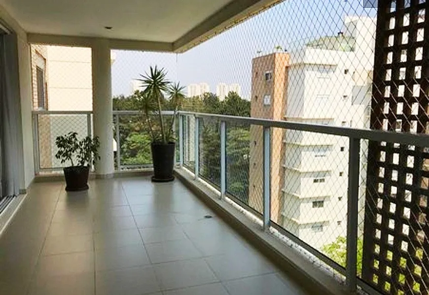 Foto 1 de Apartamento com 4 Quartos à venda, 242m² em Granja Julieta, São Paulo