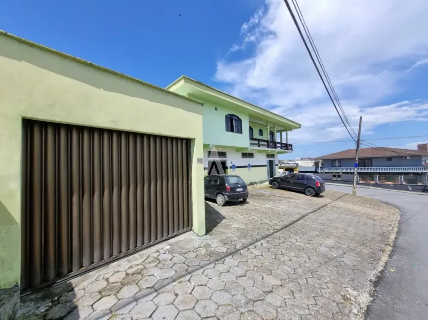 Foto 1 de Casa com 3 Quartos para alugar, 240m² em Itaum, Joinville