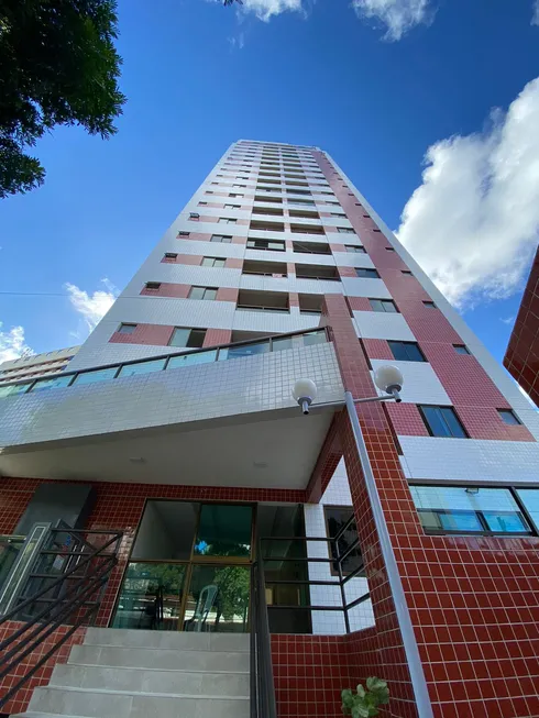 Foto 1 de Apartamento com 2 Quartos para alugar, 53m² em Casa Amarela, Recife