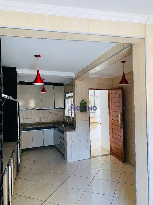 Foto 1 de Casa com 4 Quartos para venda ou aluguel, 230m² em Vila Sirena, Guarulhos