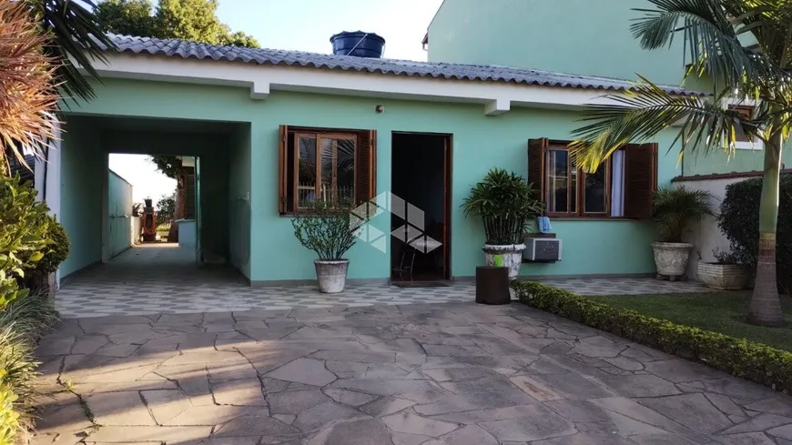 Foto 1 de Casa com 3 Quartos à venda, 200m² em Hípica, Porto Alegre