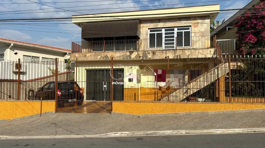 Foto 1 de Sobrado com 3 Quartos para venda ou aluguel, 209m² em Regiao Central, Caieiras