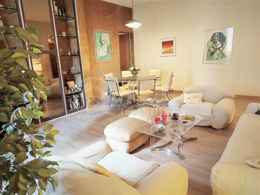 Foto 1 de Apartamento com 4 Quartos à venda, 158m² em Copacabana, Rio de Janeiro
