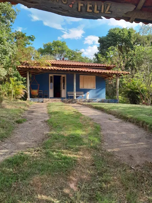 Foto 1 de Fazenda/Sítio com 2 Quartos à venda, 1000m² em , Cláudio