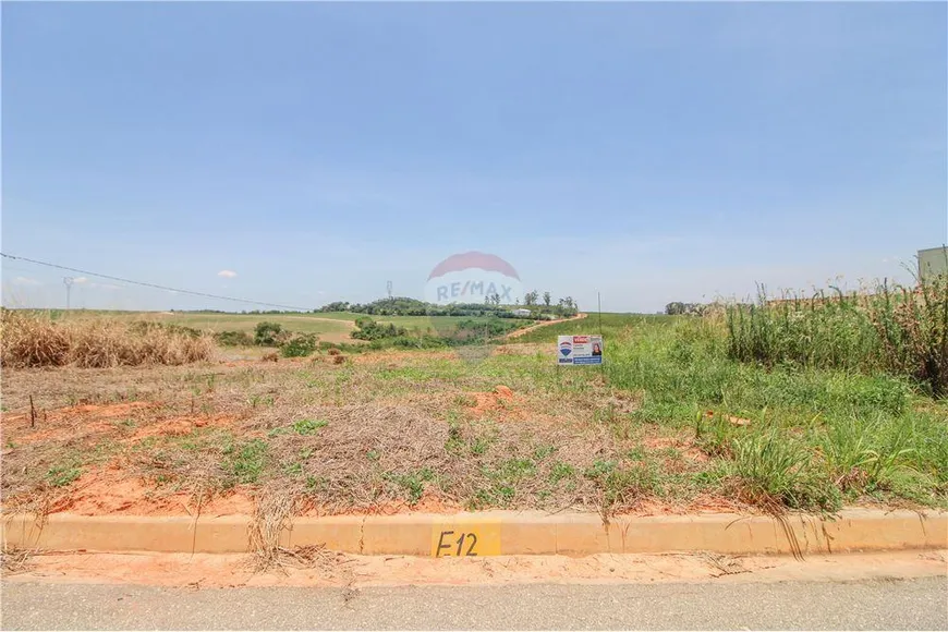 Foto 1 de Lote/Terreno à venda, 200m² em Centro, Capela do Alto