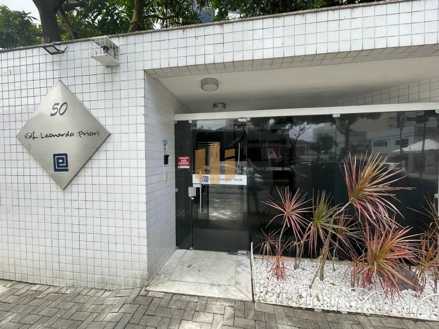 Foto 1 de Apartamento com 3 Quartos à venda, 90m² em Graças, Recife