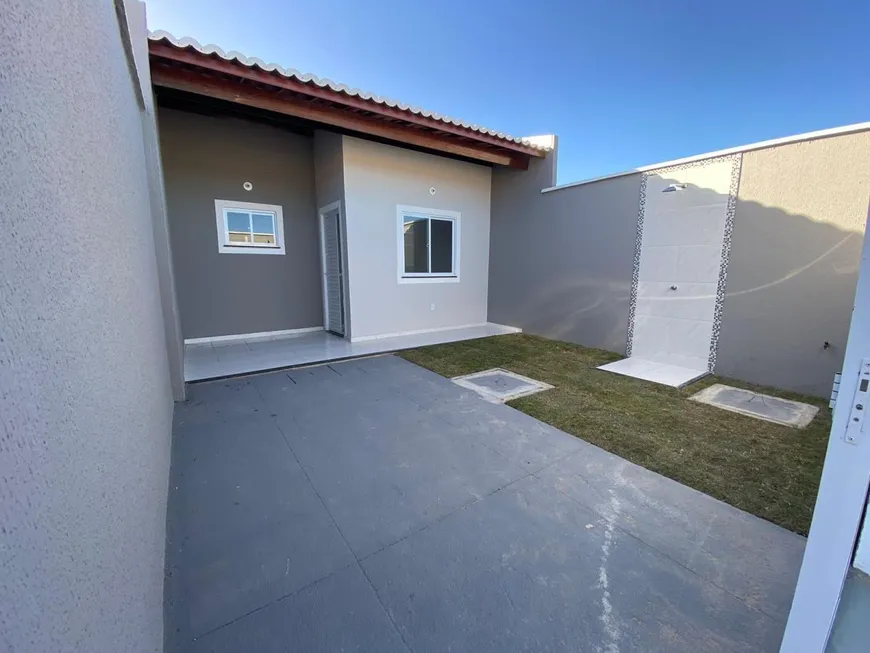 Foto 1 de Casa com 3 Quartos à venda, 90m² em Parque D Pedro, Itaitinga