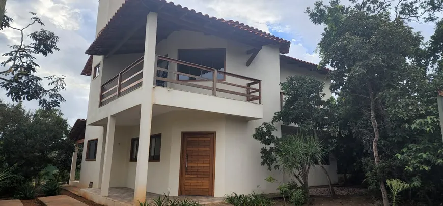 Foto 1 de Casa com 3 Quartos à venda, 240m² em Centro, Alto Paraíso de Goiás