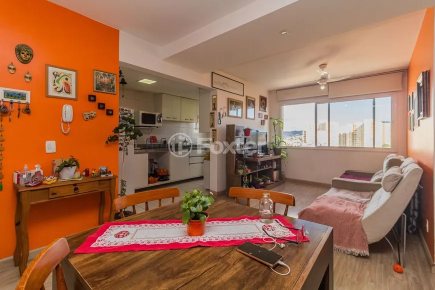 Foto 1 de Apartamento com 3 Quartos à venda, 82m² em Santana, Porto Alegre
