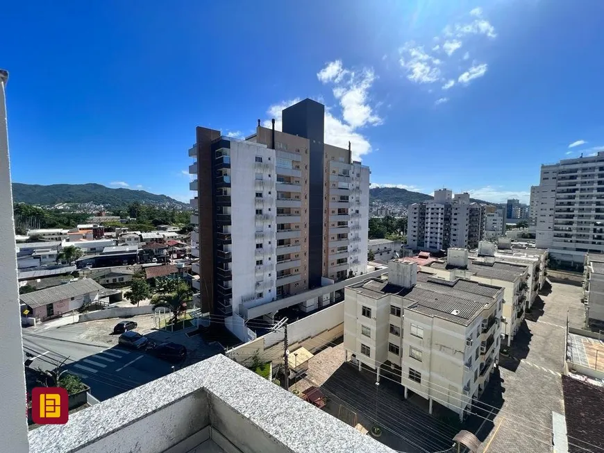 Foto 1 de Cobertura com 2 Quartos à venda, 116m² em Itacorubi, Florianópolis