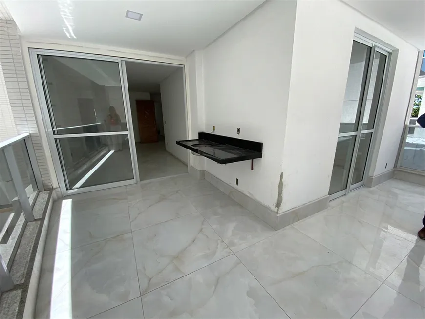 Foto 1 de Apartamento com 4 Quartos à venda, 110m² em Praia da Costa, Vila Velha