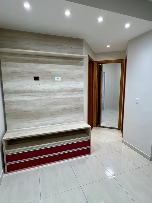 Foto 1 de Apartamento com 2 Quartos à venda, 51m² em Jardim Ipanema, Santo André