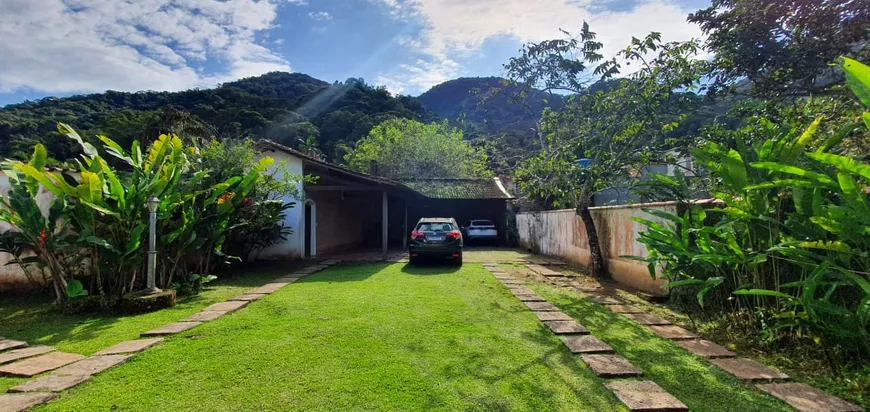 Foto 1 de Casa com 3 Quartos à venda, 200m² em Perequê-Mirim, Ubatuba