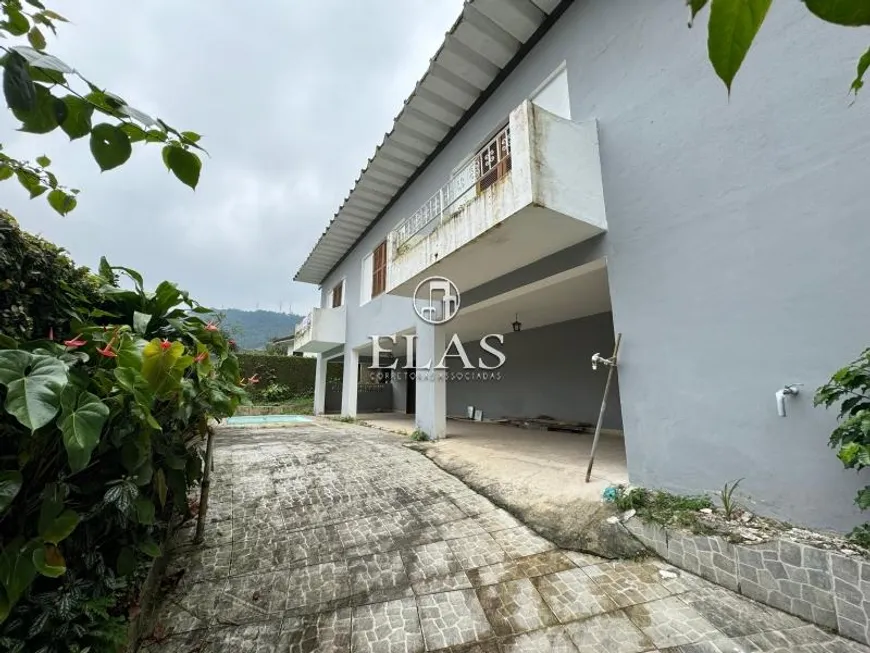 Foto 1 de Casa com 3 Quartos à venda, 155m² em Quitandinha, Petrópolis