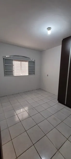 Foto 1 de Casa com 3 Quartos à venda, 210m² em Solange Parque I, Goiânia