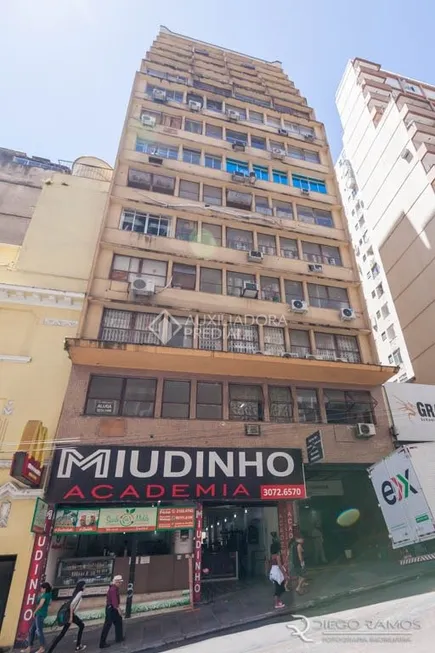 Foto 1 de Sala Comercial para alugar, 21m² em Centro Histórico, Porto Alegre