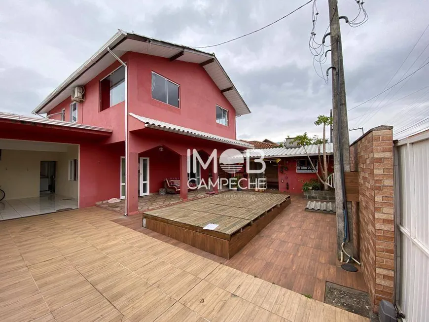 Foto 1 de Casa com 3 Quartos à venda, 252m² em Campeche, Florianópolis