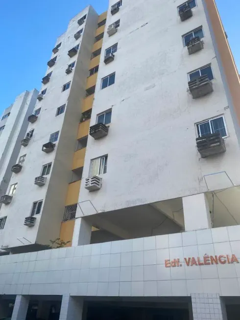 Foto 1 de Apartamento com 2 Quartos à venda, 74m² em Boa Viagem, Recife