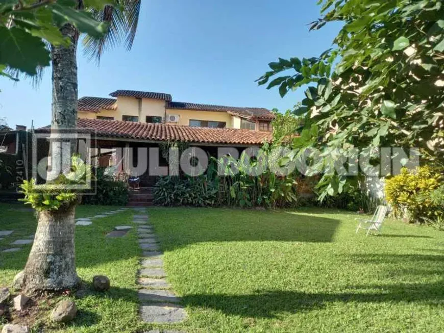 Foto 1 de Casa com 4 Quartos à venda, 130m² em Itaipu, Niterói